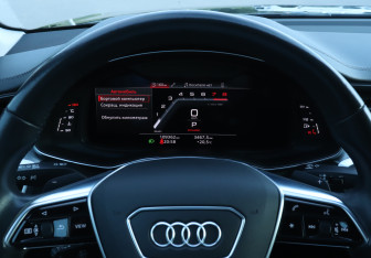 Подержанный автомобиль Audi A6 Sedan 2021 года (11 фото)