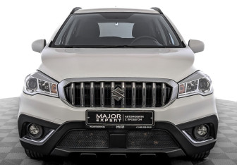 Подержанный автомобиль Suzuki SX4 Hatchback 2021 года (3 фото)