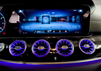 Подержанный автомобиль Mercedes-Benz AMG GT Liftback 2021 года (15 фото)