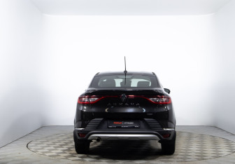 Подержанный автомобиль Renault Arkana 2020 года (6 фото)