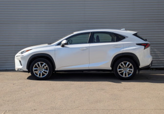 Подержанный автомобиль Lexus NX 2018 года (8 фото)