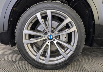 Подержанный автомобиль BMW X6 2018 года (12 фото)