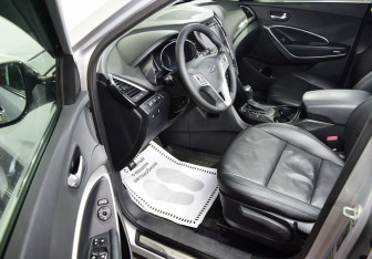 Подержанный автомобиль Hyundai Santa Fe 2012 года (11 фото)