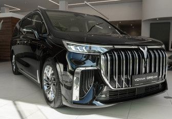 Новый Voyah Dream 2025 (3 фото)