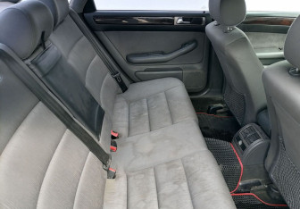 Подержанный автомобиль Audi A6 Sedan 1999 года (10 фото)