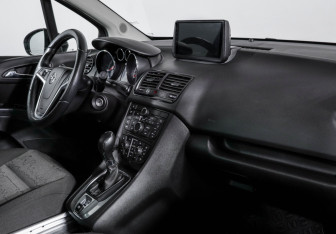 Подержанный автомобиль Opel Meriva 2013 года (9 фото)
