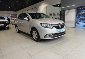 Подержанный автомобиль Renault Logan Sedan 2014 года (3 фото)