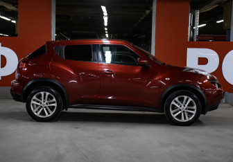 Подержанный автомобиль Nissan Juke 2013 года (4 фото)