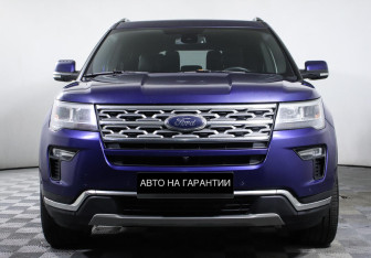 Подержанный автомобиль Ford Explorer 2018 года (2 фото)