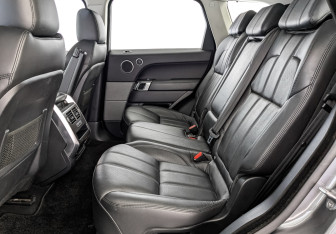 Подержанный автомобиль Land Rover Range Rover Sport 2015 года (18 фото)