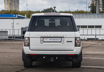 Подержанный автомобиль Land Rover Range Rover 2011 года (8 фото)