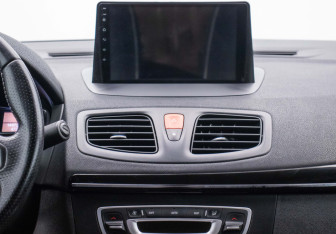 Подержанный автомобиль Renault Fluence 2014 года (14 фото)