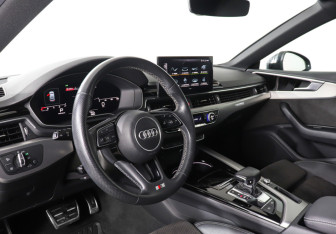 Подержанный автомобиль Audi A5 Liftback 2021 года (13 фото)