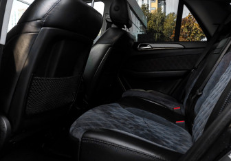 Подержанный автомобиль Mercedes-Benz GLE 2016 года (10 фото)