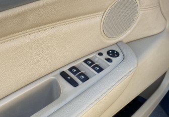 Подержанный автомобиль BMW X5 2008 года (19 фото)