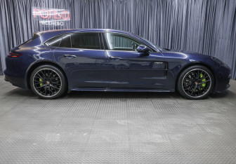 Подержанный автомобиль Porsche Panamera Wagon 2019 года (4 фото)