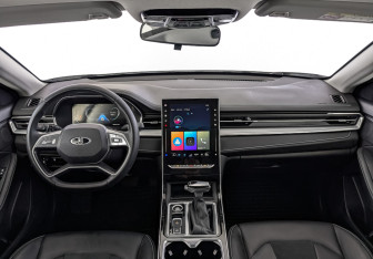 Подержанный автомобиль Москвич 6 2023 года (14 фото)