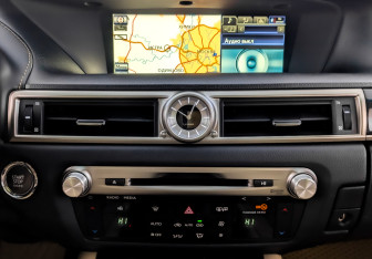 Подержанный автомобиль Lexus GS 2014 года (15 фото)