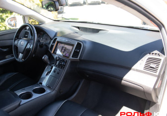 Подержанный автомобиль Toyota Venza 2013 года (7 фото)