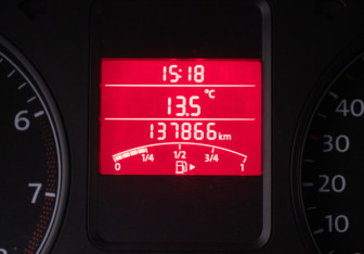Подержанный автомобиль Volkswagen Polo Sedan 2013 года (12 фото)