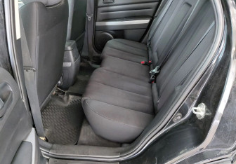 Подержанный автомобиль Mazda CX-7 2011 года (18 фото)