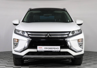 Подержанный автомобиль Mitsubishi Eclipse Cross 2022 года (2 фото)