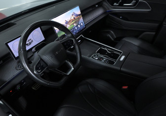 Подержанный автомобиль Chery Tiggo 9 2025 года (7 фото)