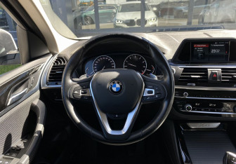 Подержанный автомобиль BMW X4 2019 года (15 фото)