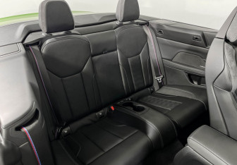 Подержанный автомобиль BMW M4 Convertible 2024 года (14 фото)