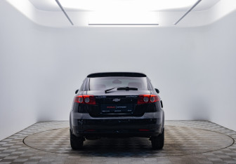 Подержанный автомобиль Chevrolet Lacetti Hatchback 2008 года (6 фото)