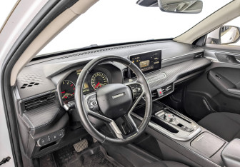 Подержанный автомобиль Haval Jolion 2022 года (16 фото)