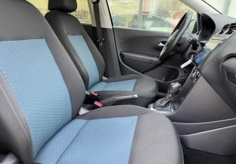 Подержанный автомобиль Volkswagen Polo Sedan 2013 года (10 фото)