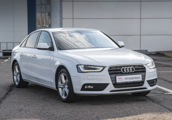 Подержанный автомобиль Audi A4 Sedan 2013 года (3 фото)