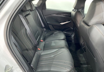 Подержанный автомобиль Geely Preface 2024 года (10 фото)