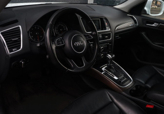 Подержанный автомобиль Audi Q5 2014 года (11 фото)