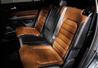 Подержанный автомобиль Volkswagen Teramont 2021 года (12 фото)