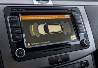 Подержанный автомобиль Volkswagen Passat Wagon 2013 года (26 фото)