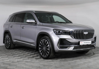 Подержанный автомобиль Geely Monjaro 2025 года (3 фото)