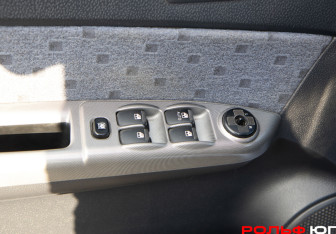 Подержанный автомобиль Hyundai Getz 2005 года (15 фото)