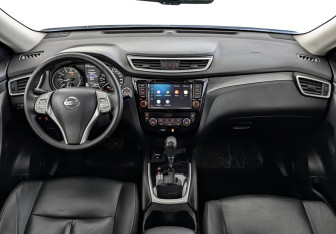 Подержанный автомобиль Nissan X-Trail 2018 года (14 фото)