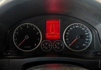 Подержанный автомобиль Volkswagen Tiguan 2009 года (12 фото)