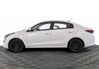 Подержанный автомобиль Kia Rio Sedan 2021 года (8 фото)