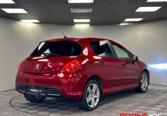 Подержанный автомобиль Peugeot 308 Hatchback 2010 года (22 фото)
