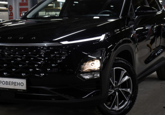 Подержанный автомобиль Omoda C5 2024 года (21 фото)