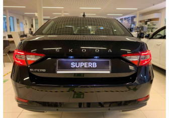 Новый Skoda Superb Liftback 2025 (3 фото)