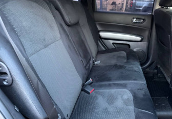 Подержанный автомобиль Nissan X-Trail 2014 года (11 фото)