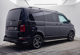 Подержанный автомобиль Volkswagen Multivan 2006 года (4 фото)