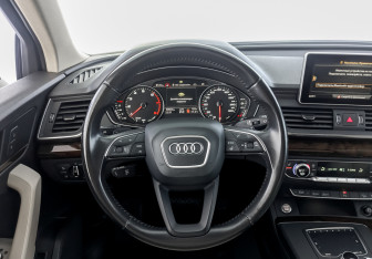 Подержанный автомобиль Audi Q5 2017 года (22 фото)
