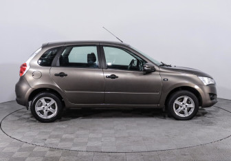 Подержанный автомобиль Datsun mi-DO 2015 года (4 фото)