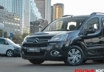 Подержанный автомобиль Citroen Berlingo 2014 года (14 фото)